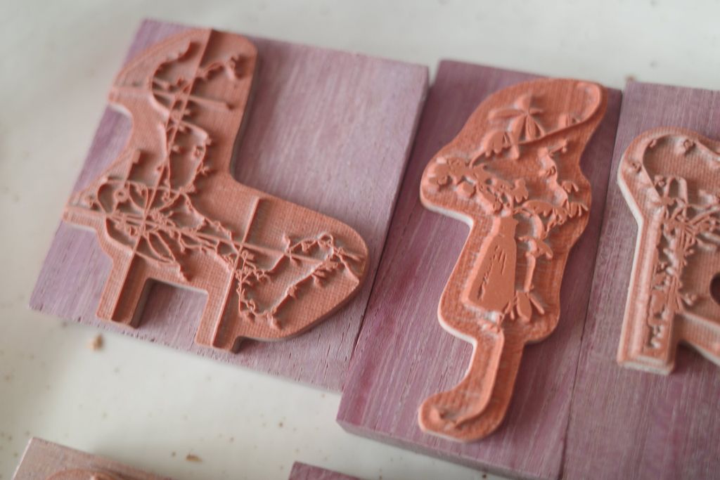 SKU-09-紫苏木取手＋红胶皮