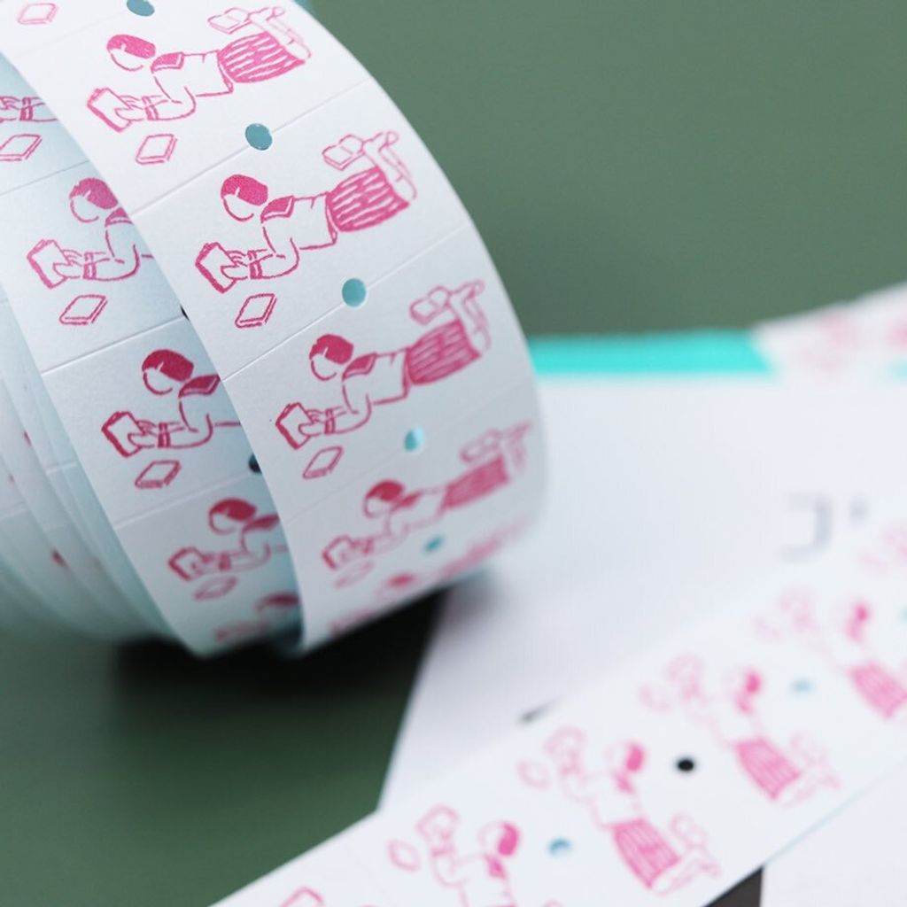 画像1_ 36×羅久井ハナ ラベラーロールシール 漫画大好き（弱粘着 再剥離）