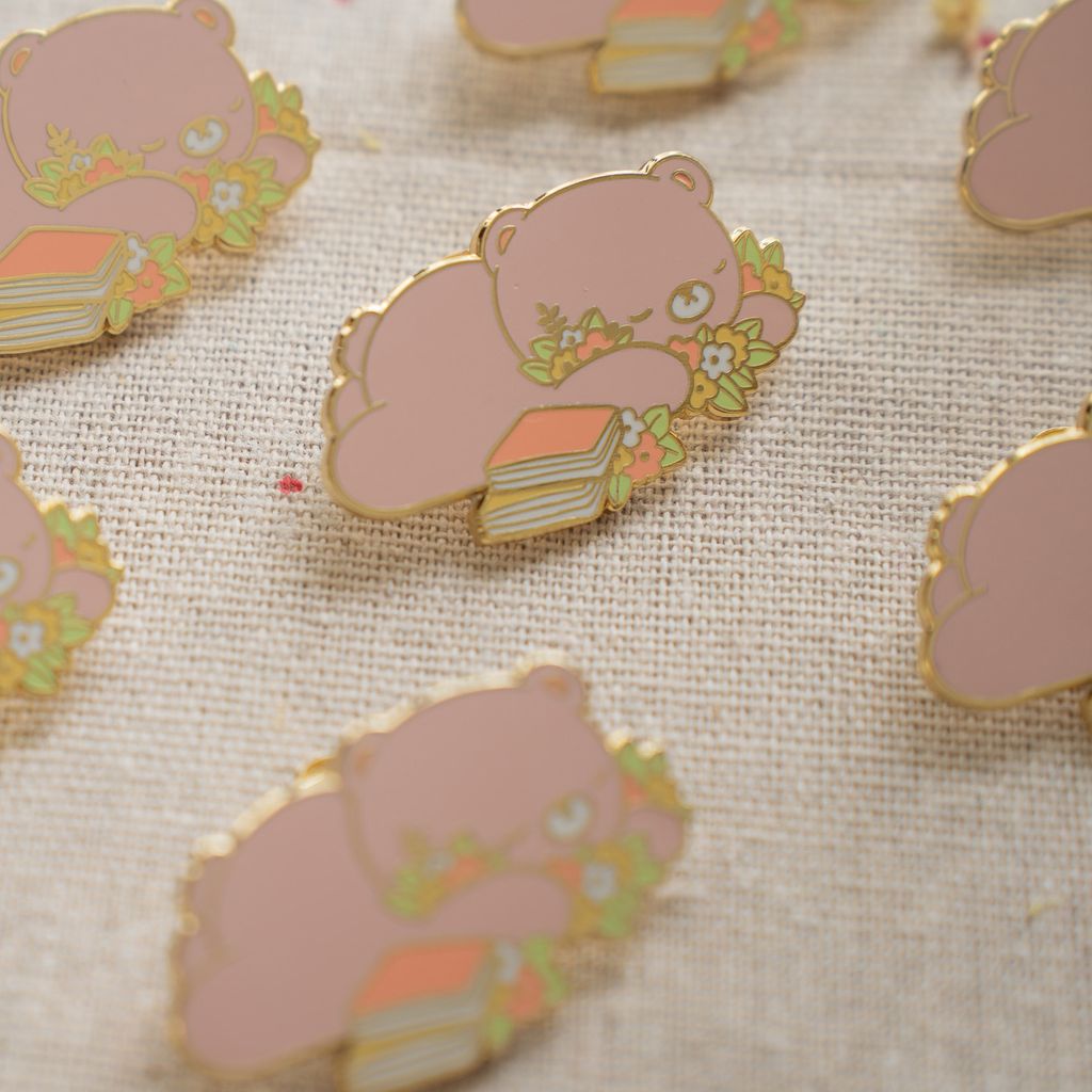 SleepyBear24_EnamelPin_04