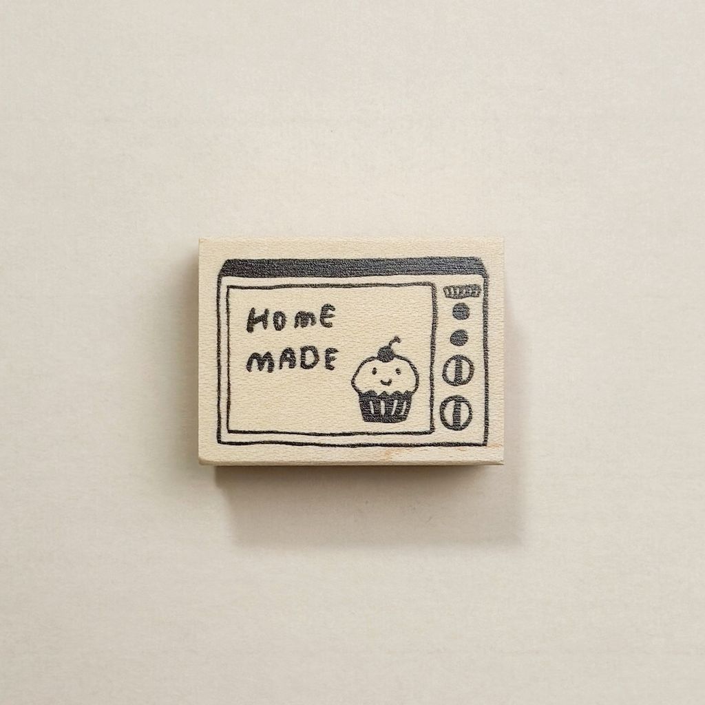 烤箱裡的蛋糕_01