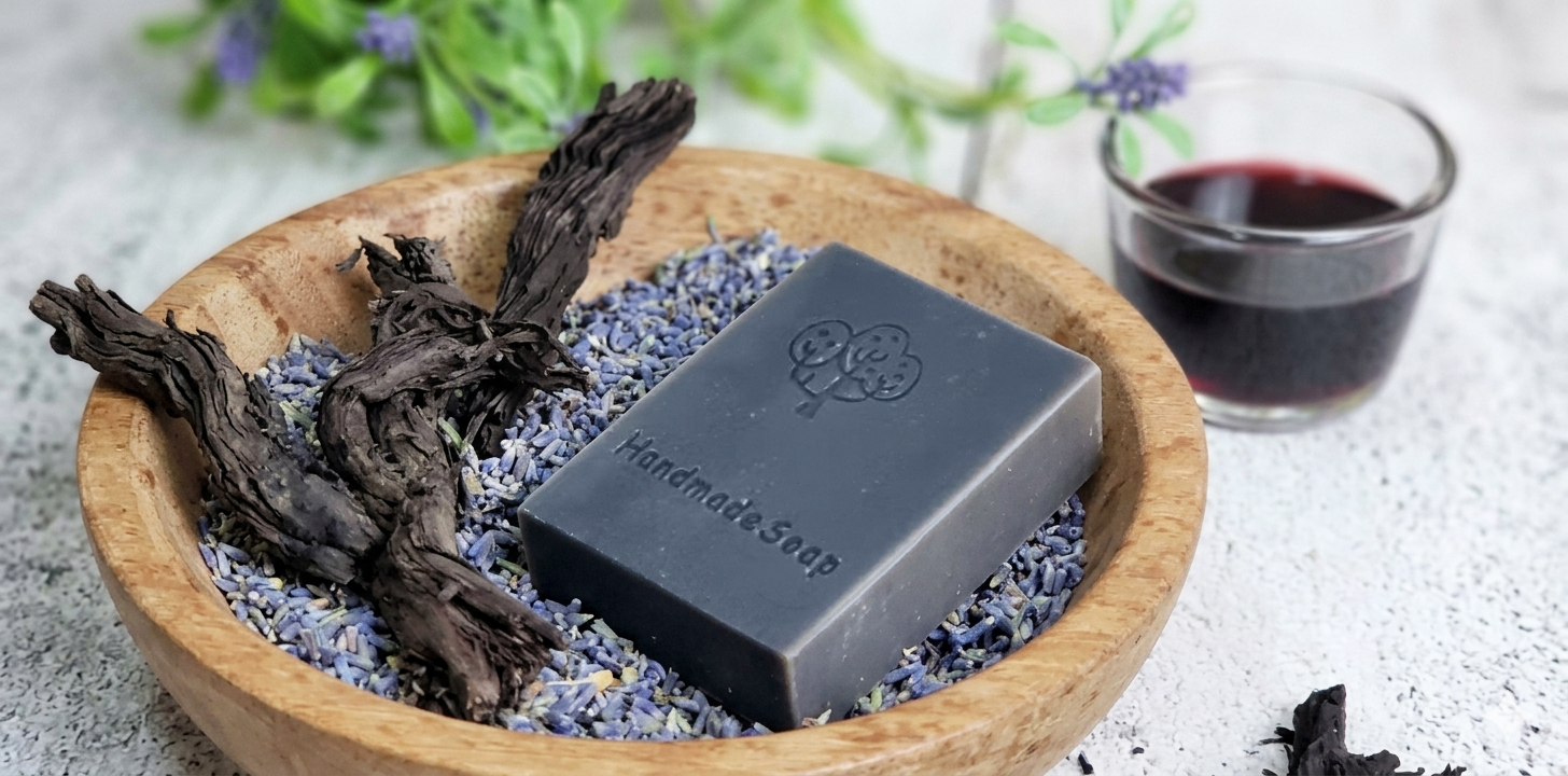 魔法紫草 舒敏 修護皂 | 山原色手工皂｜台中十大伴手禮首獎｜天然冷製皂、敏感肌保養推薦