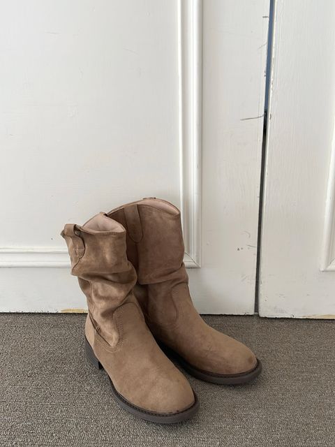 A065C5C2-C540-46E3-8075-EC2C5ADEAC30