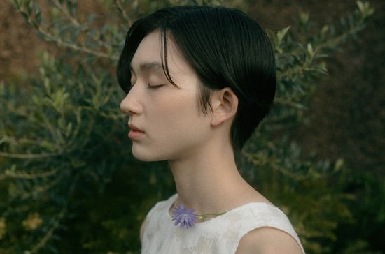 ESSENTIAL ITEMS | Kew. Studio