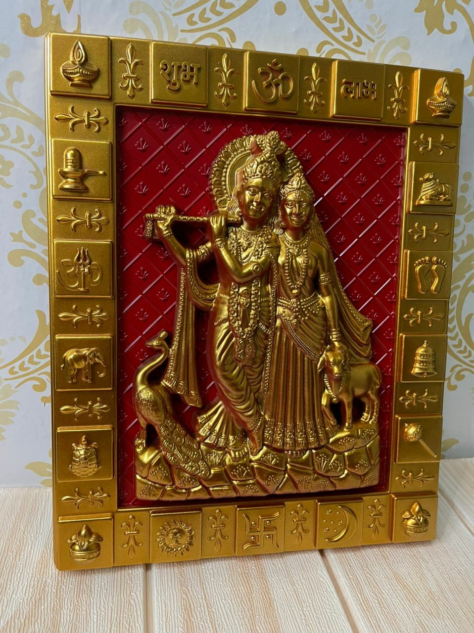 Amazon.com - GoldGiftIdeas 24K Gold Plated Radhe Krishna Photo Frame with  Charan Paduka, Indian Return Gift for Pooja, Hare Krishna Wooden Momento  Gift, Religious Frame for Worship (Pack of 5)