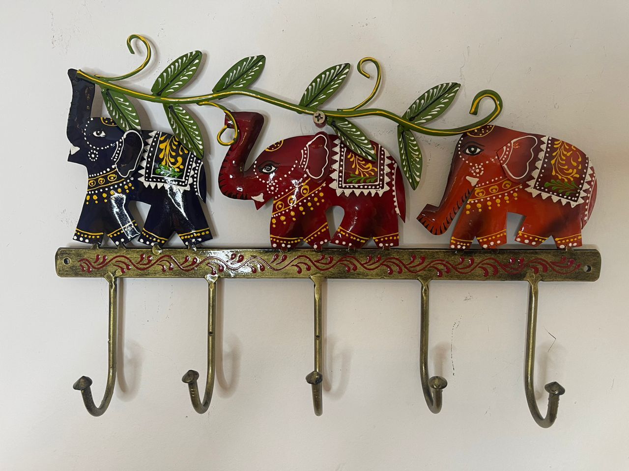 Metal Hanging Hooks — Chinnie Boutique