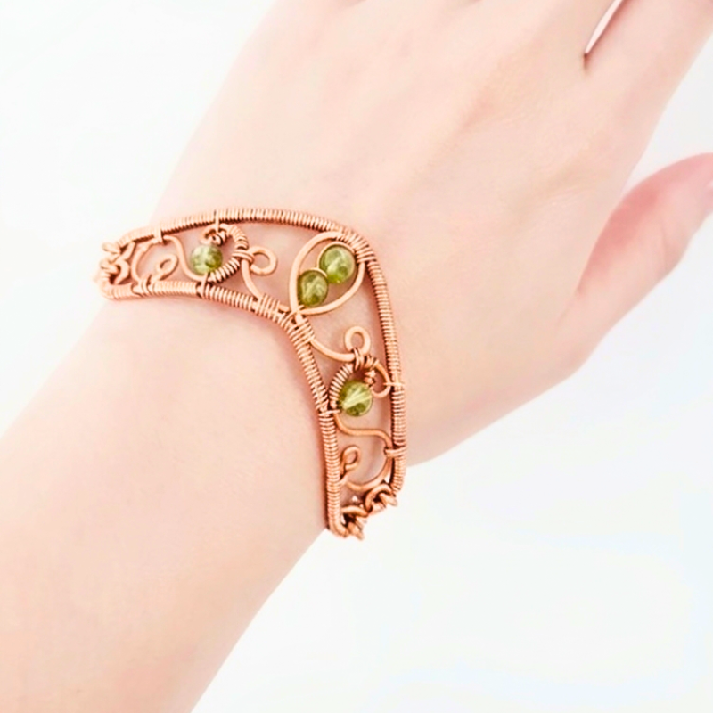 Artisan Peridot & Copper Link Bracelet - Boho Chic Gemstone Jewelry