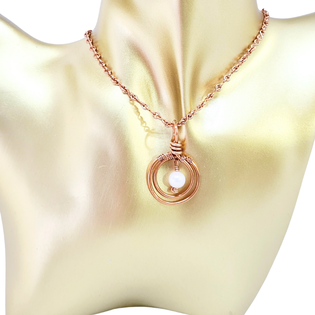 Freshwater Pearl with Copper Chain - Minimalist