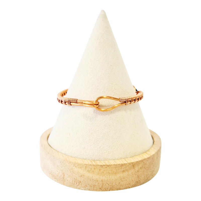 Black Gemstones Copper Bangle - SLEEK