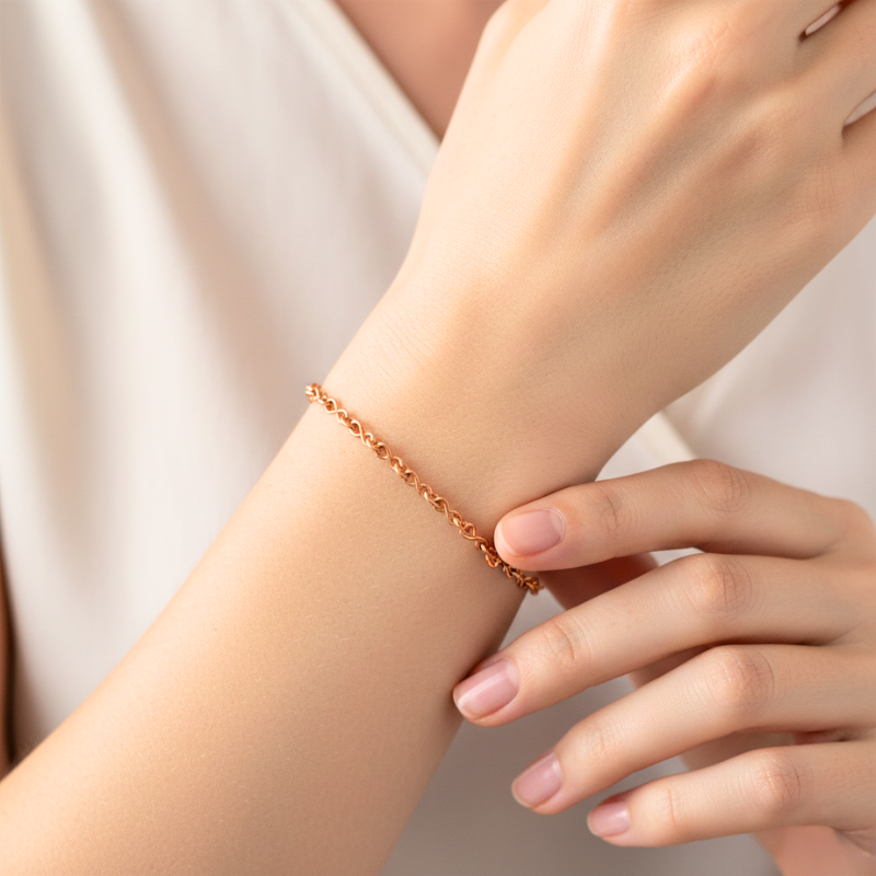 Adjustable Hypoallergenic Pure Copper Bracelet - Minimalist Feminine Design