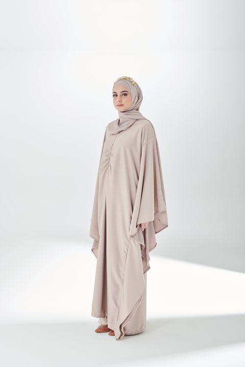 Grey 5.jpg
