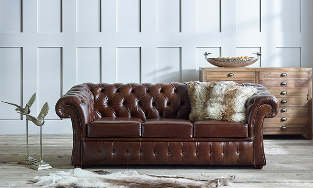 Cassa Imperia leather chesterfield