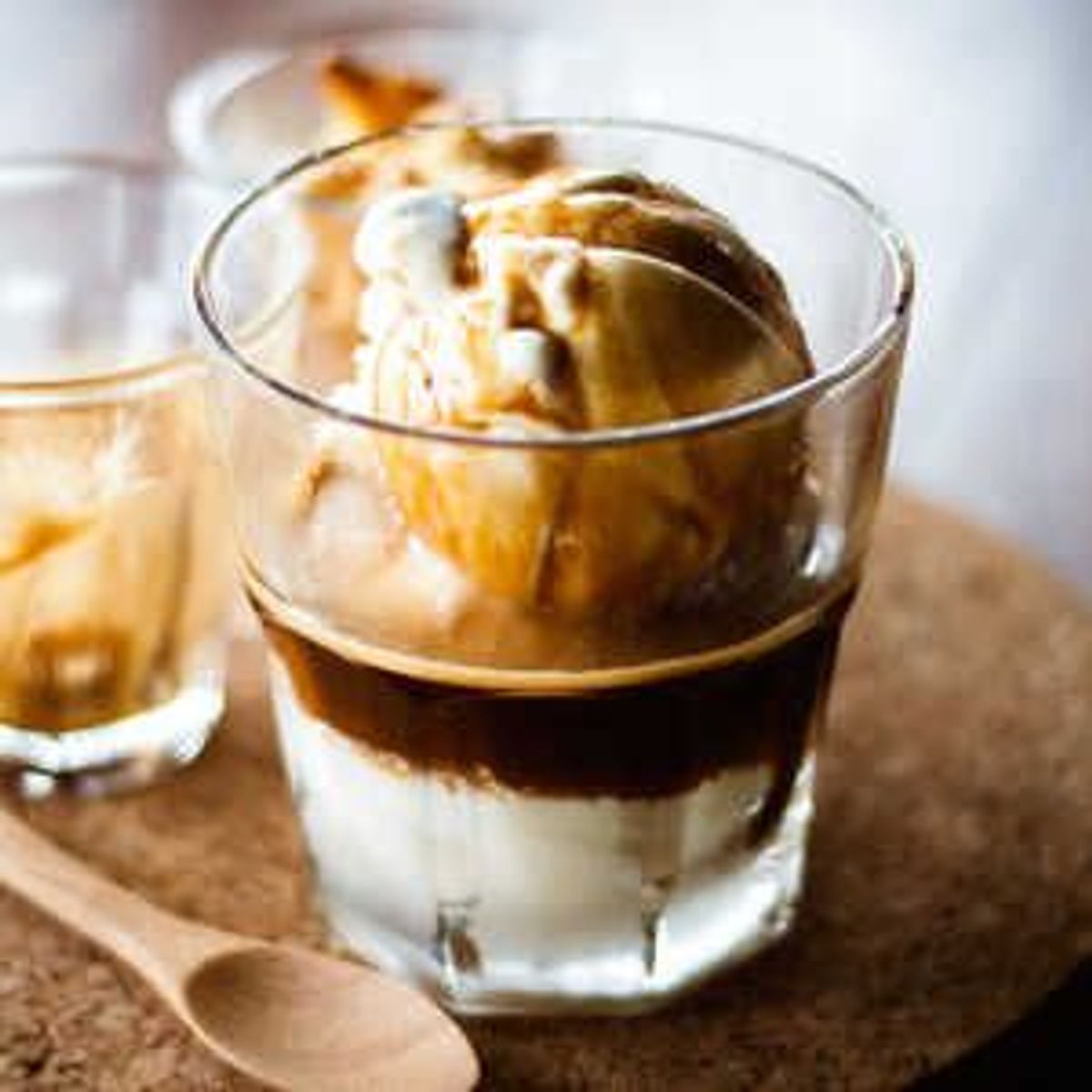 ITALIAN AFFOGATO RECIPE - ICE CREAM AND COFFEE