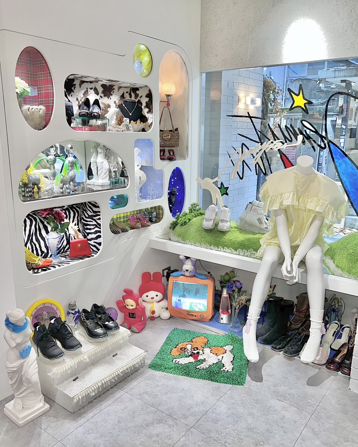 68CE683B-8228-4B2A-B4C6-13C495809344