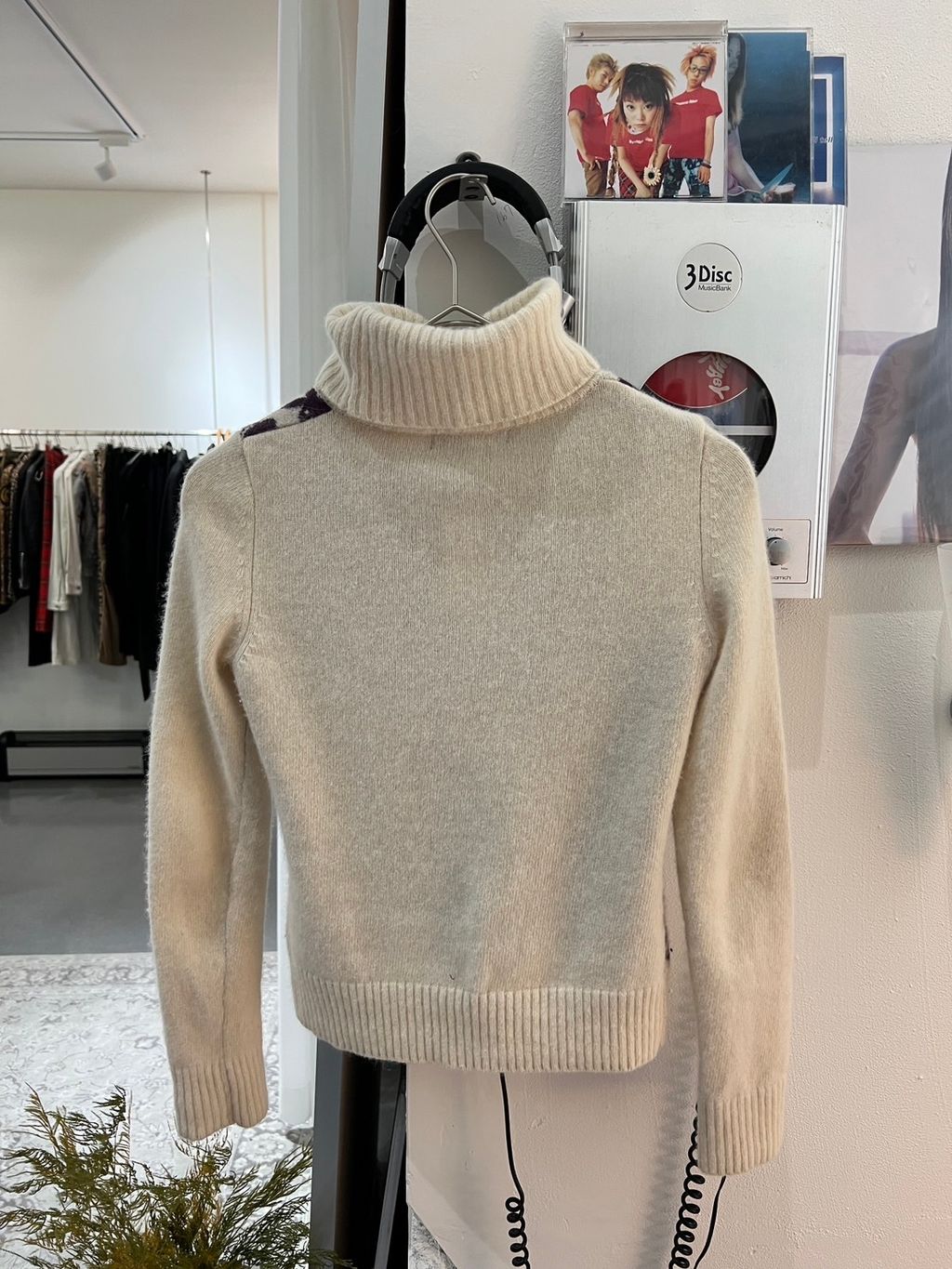 image_0E13B6D3-FD6E-4208-A425-2CA441052FA3_1766000089