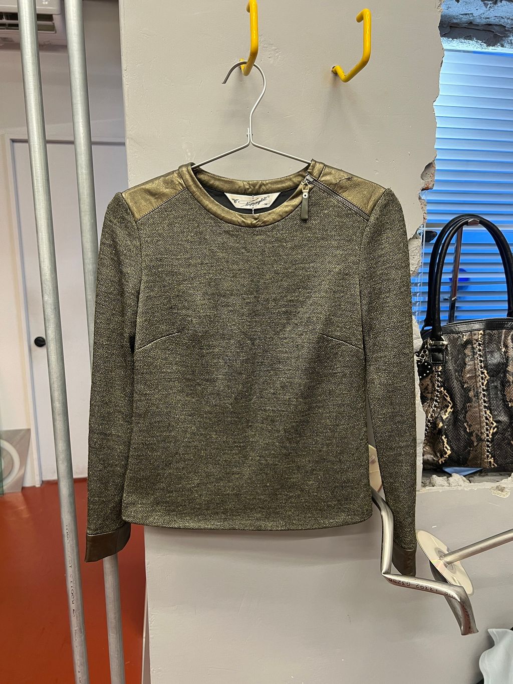 image_EAD84A7A-2C89-4F11-8556-5BDF07A9D6C4_1766060983