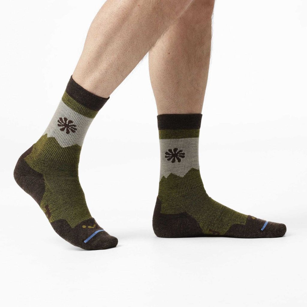 F1085-300-tetontoo_feet2