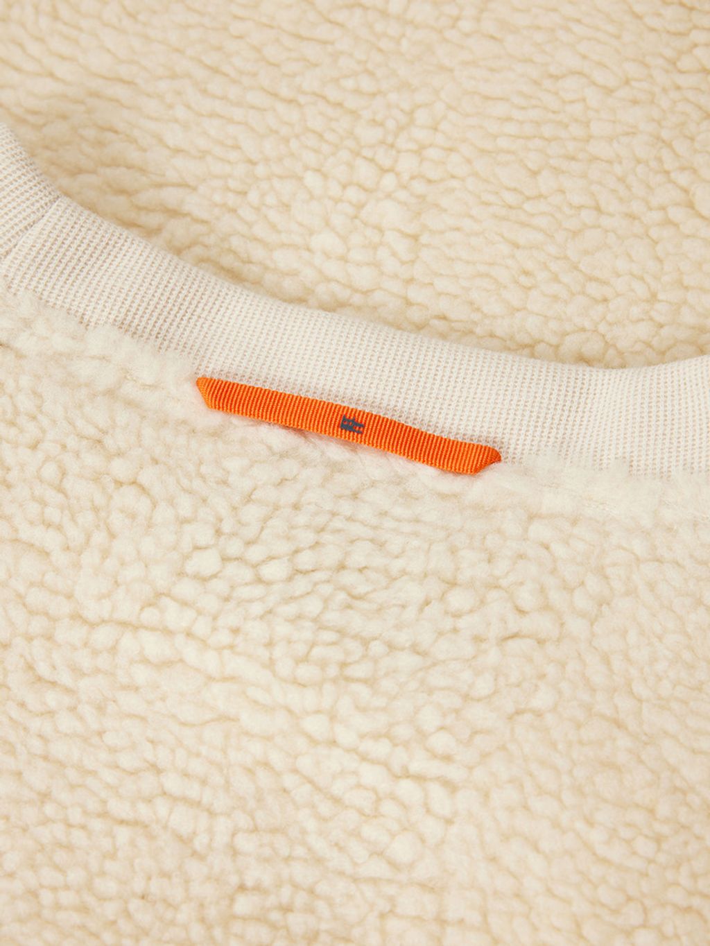 310_VA0272001-10-full