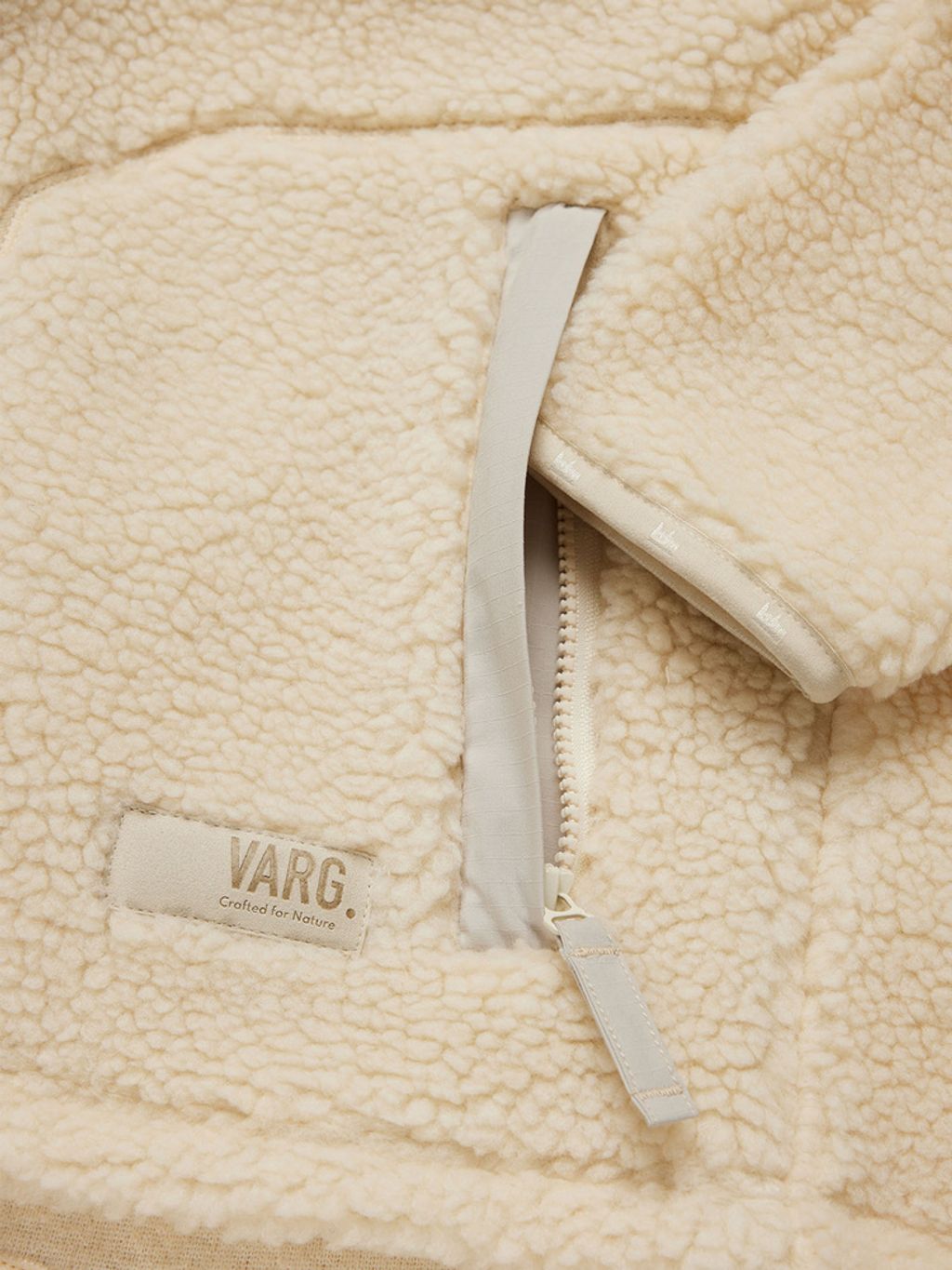 309_VA0271001-9-full