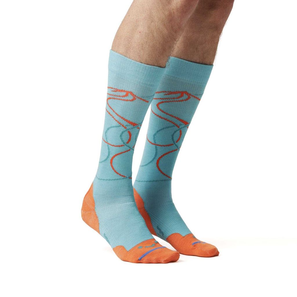 F2093-5087-feet-2_1ccb860a-68d6-492e-a950-1d5c6d64f0c3