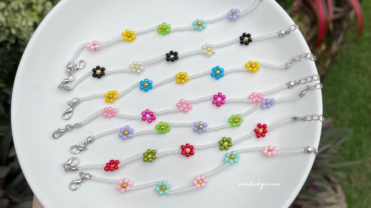 madebyniee | Bracelets