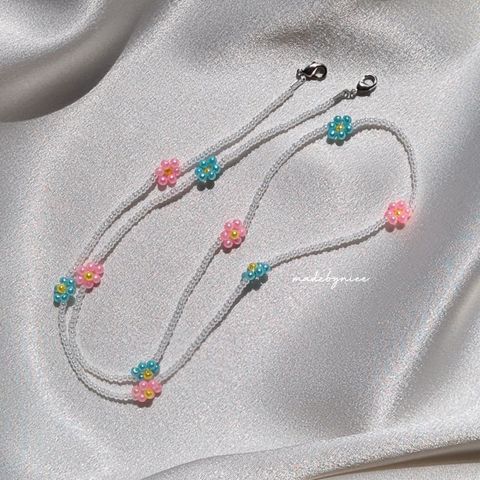 Daisies in Bloom Mask Strap 1 (Watermarked).JPG