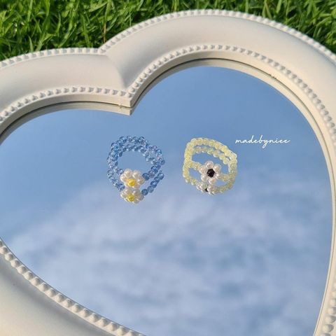 Single Daisy Ring 2 (Watermarked).jpg