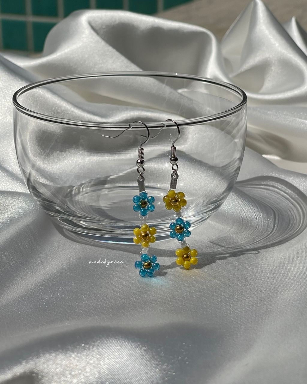 Daisies in Bloom Earrings 6 (Watermarked).JPG