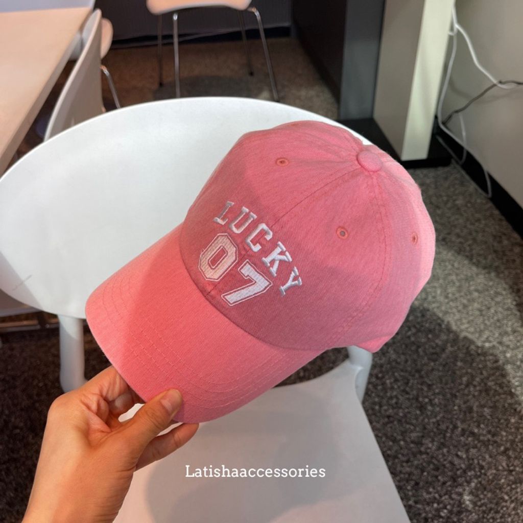 tw-11134207-23020-zss557lv49mv56