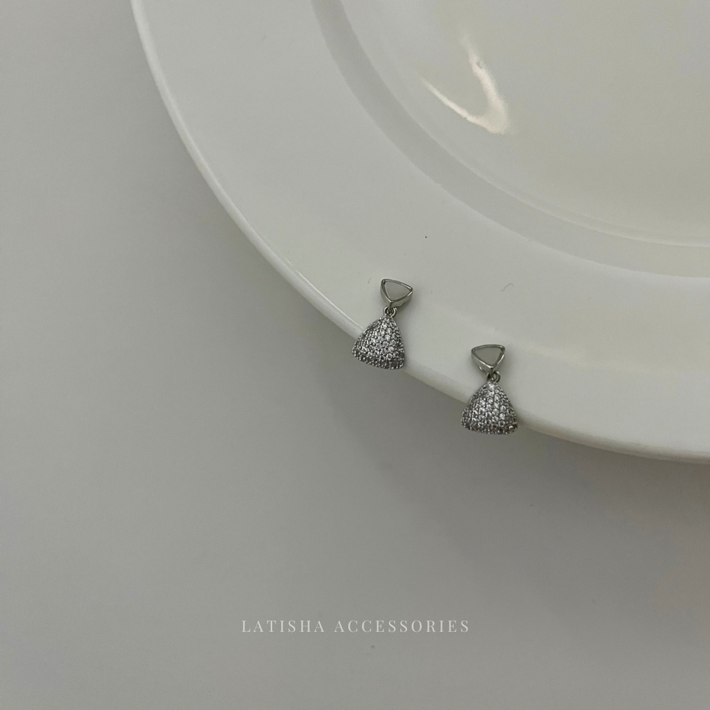 4D57268F-6164-4BBD-B8AB-98777BA3FEA2