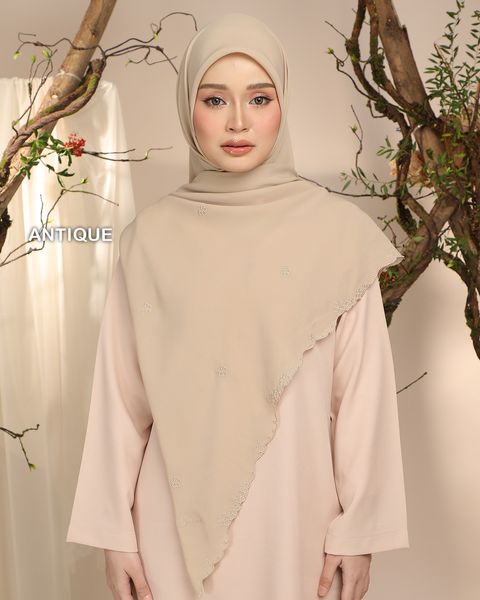 ANTIQUE 1