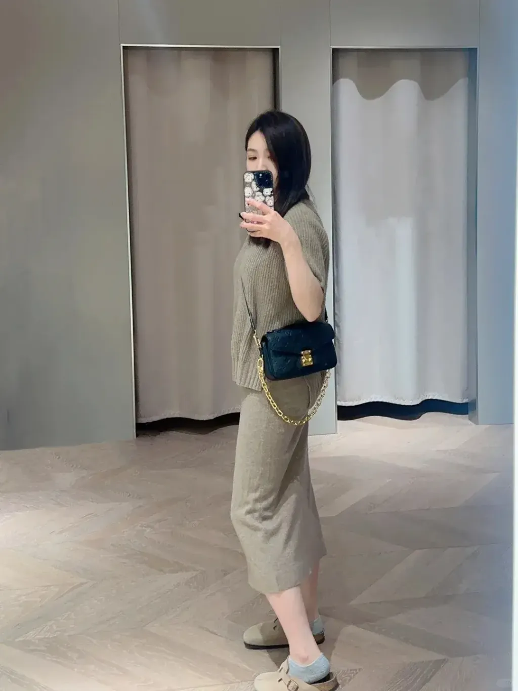 挑战上身100只大牌包｜Lv新款黑皮邮差mini_3_VI薇奢品买手店_来自小红书网页版