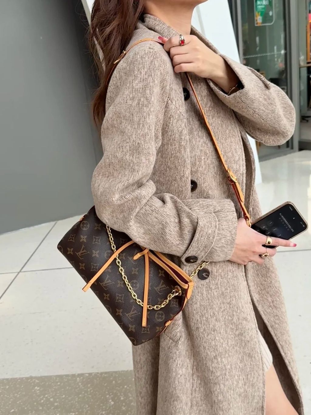 老钱风穿搭分享✨｜LV怎么背都好看！_1_Hu is_来自小红书网页版