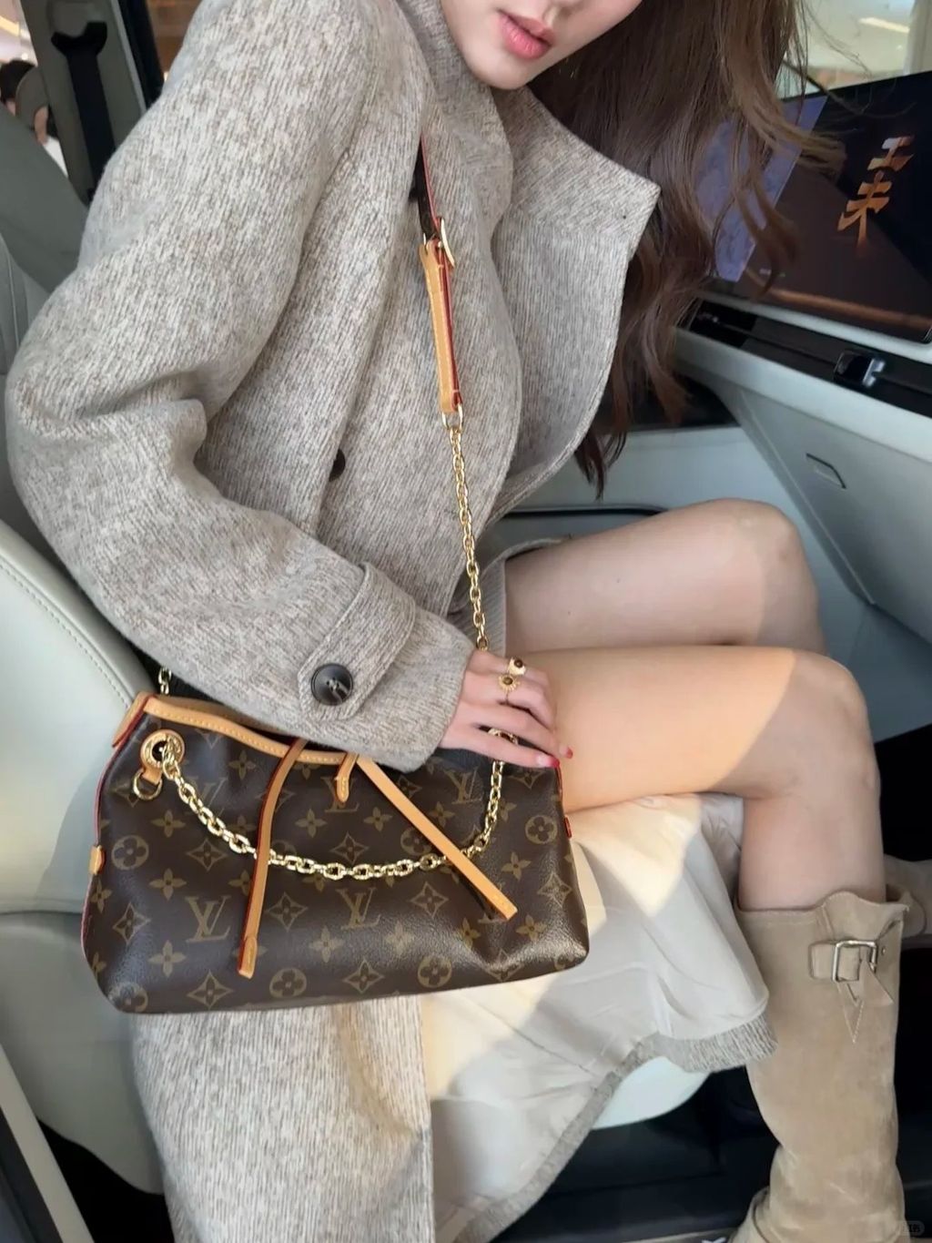 老钱风穿搭分享✨｜LV怎么背都好看！_3_Hu is_来自小红书网页版