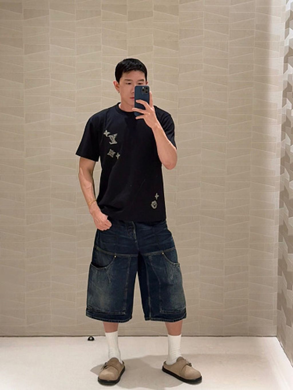 small(24)