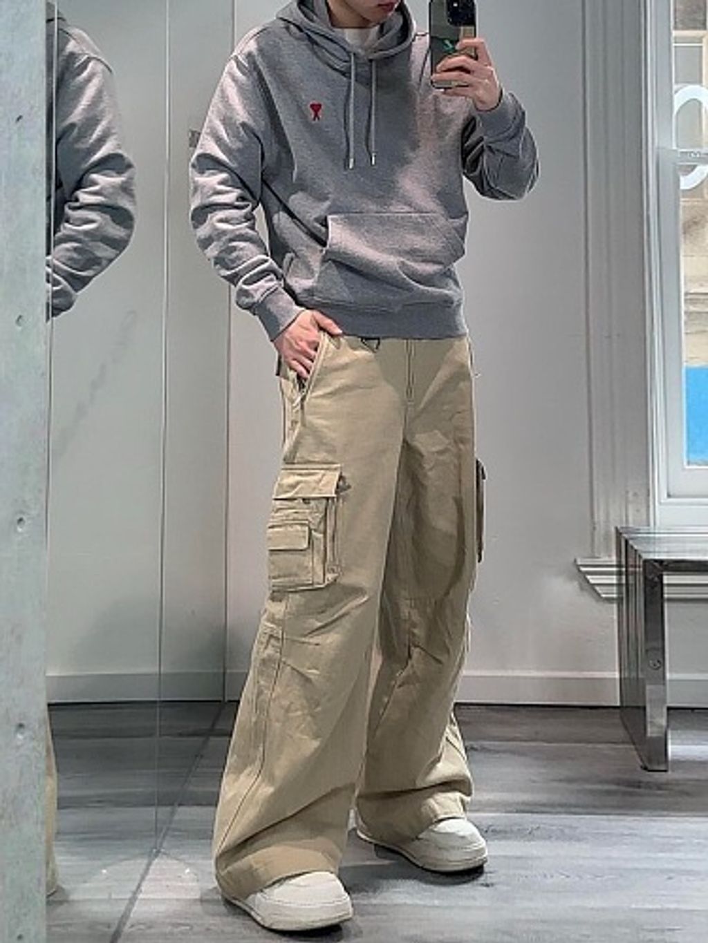 small(12)