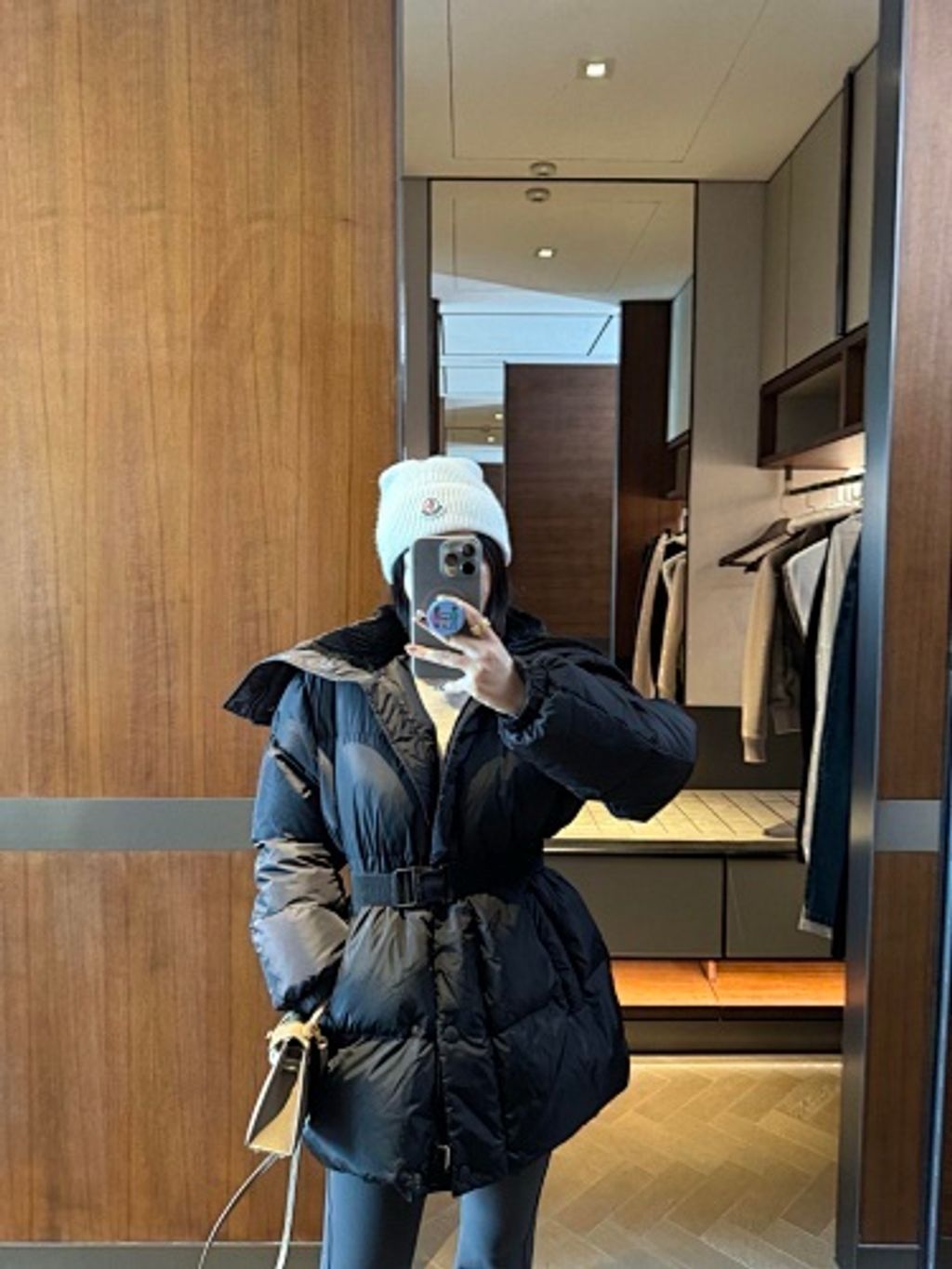 small(11)
