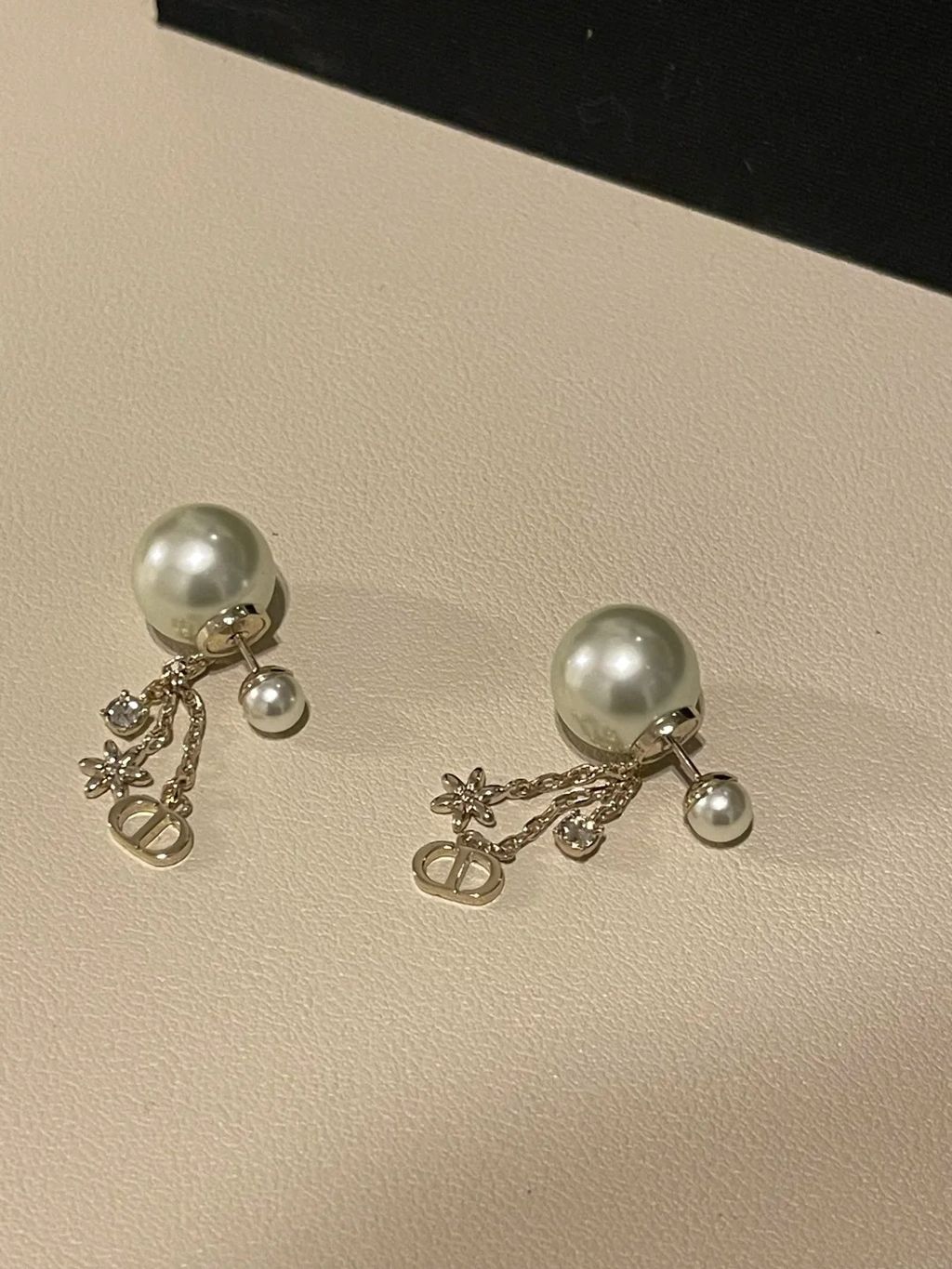 Dior26✨✨✨又甜又仙的耳钉～谁戴谁好看！🥰🥰_4_sherry奢品_來自小紅書網頁版