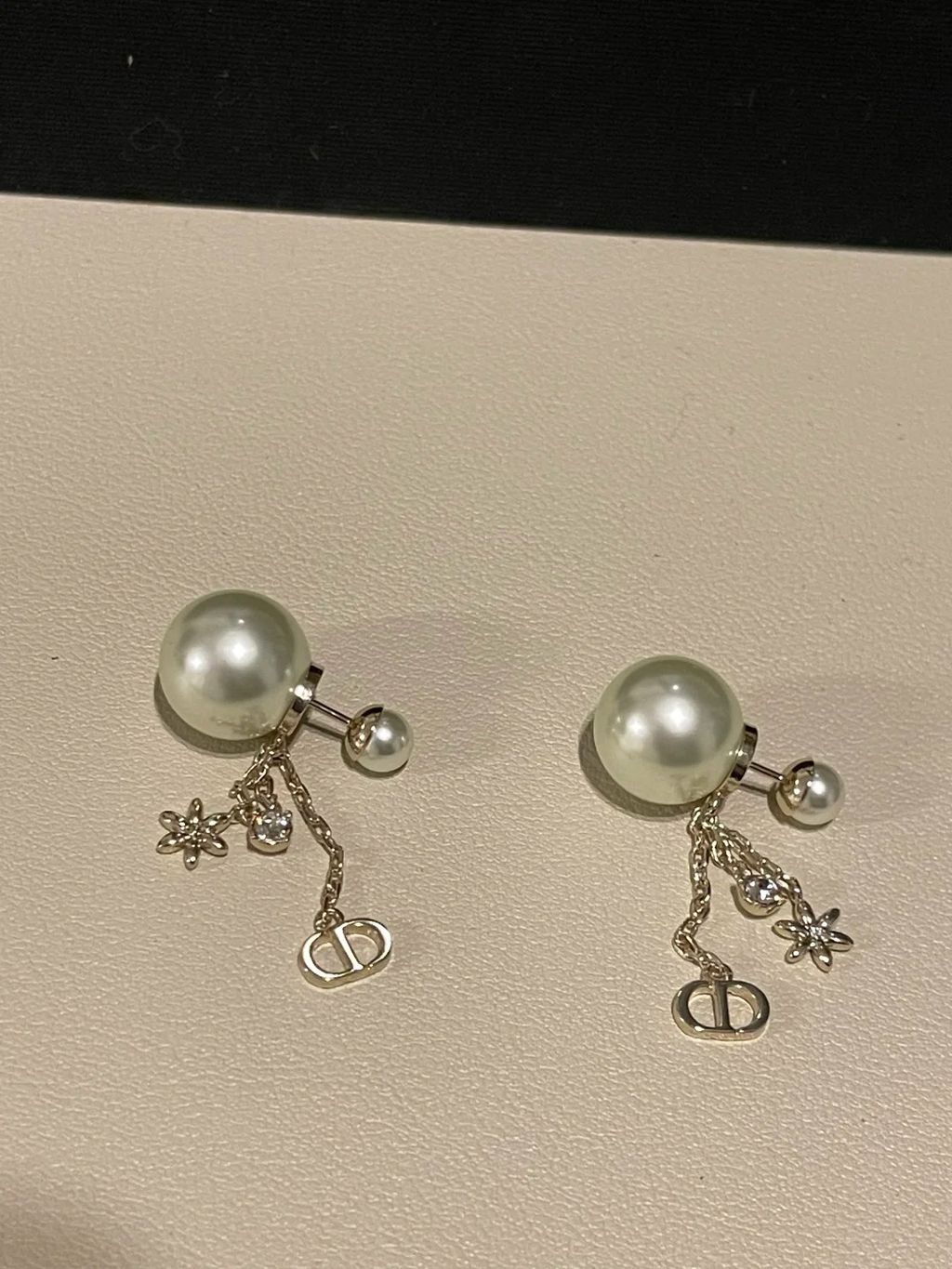 Dior26✨✨✨又甜又仙的耳钉～谁戴谁好看！🥰🥰_5_sherry奢品_來自小紅書網頁版