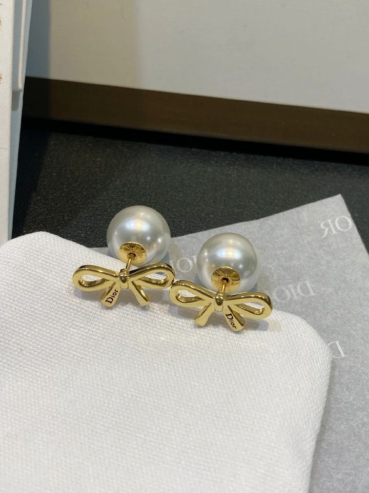 Dior26SS反转戴法耳钉✨蝴蝶结+珍珠双面封神_1_贝集阳奢品汇_來自小紅書網頁版