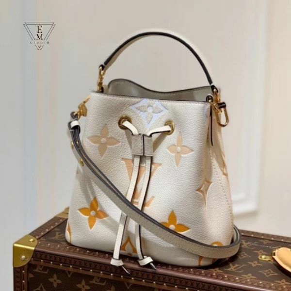 Louis vuitton 2025 neo bag