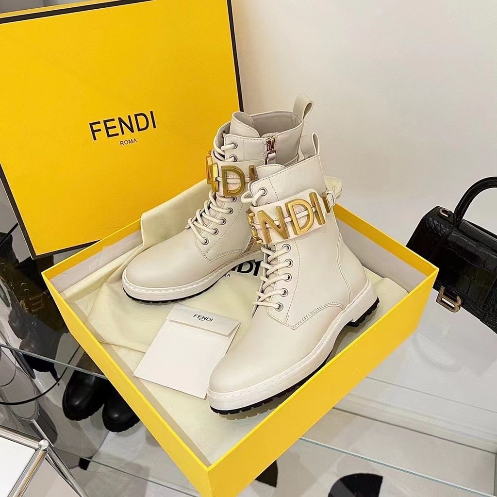 FENDI FENDIGRAPHY 金屬字母馬丁靴(兩色) [FE0053-73]