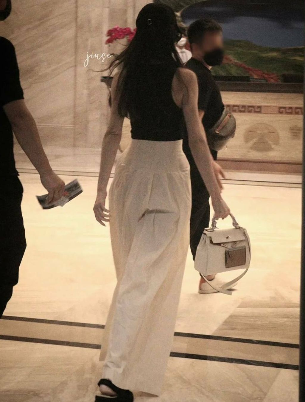 photo_2022-09-22_10-43-49