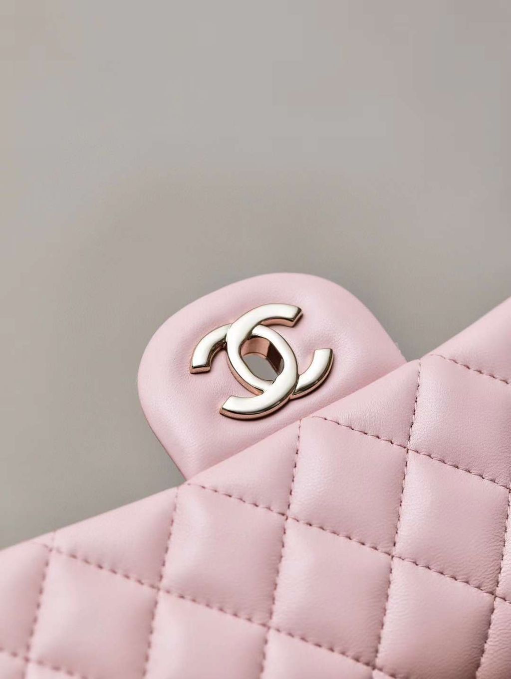 CHANEL 大MINI CF 經典手柄粉羊皮口蓋包 5