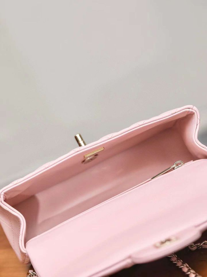 CHANEL 大MINI CF 經典手柄粉羊皮口蓋包 1