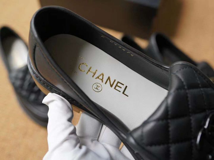CHANEL 24C 黑釦書包釦英倫樂福鞋 (鞋子尺寸確認下單後恕不退換貨)1