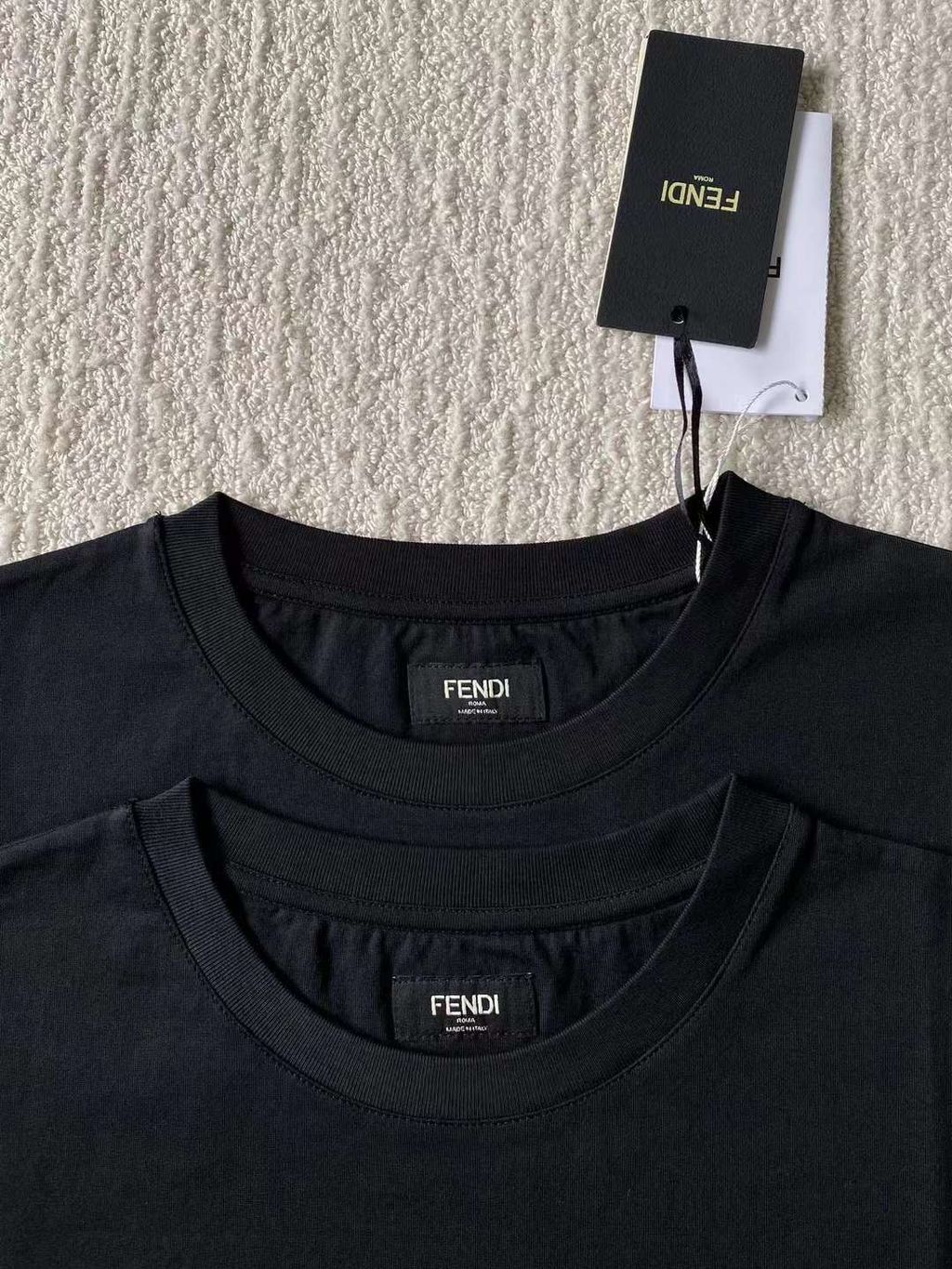 FENDI 背面印花圓領短袖T恤上衣 3