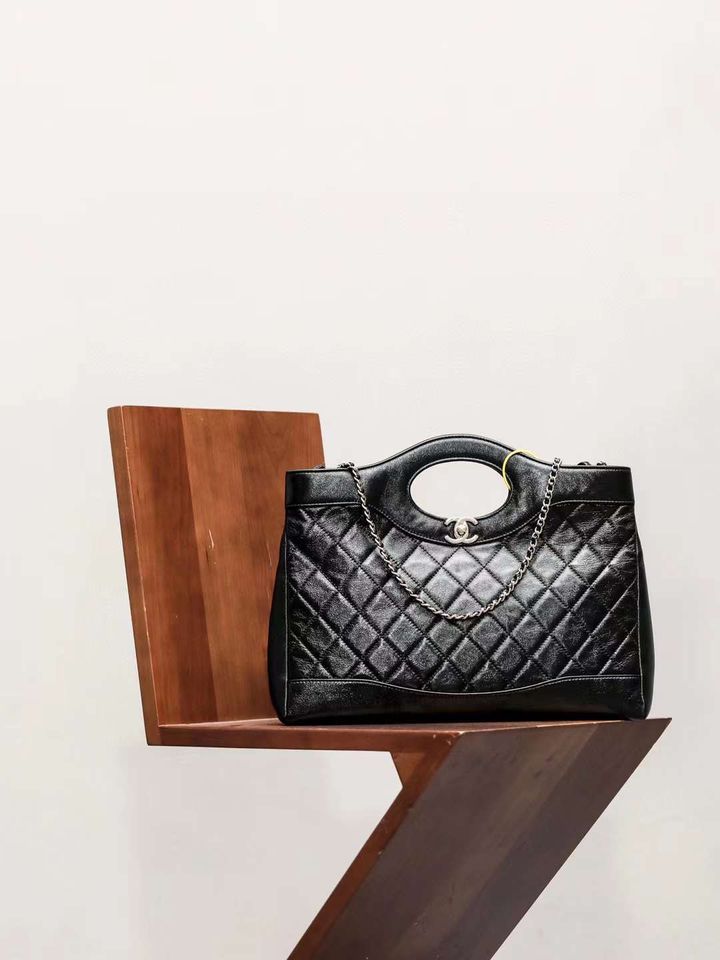 CHANEL 24S 31 TOTE 橫版鏈條包1