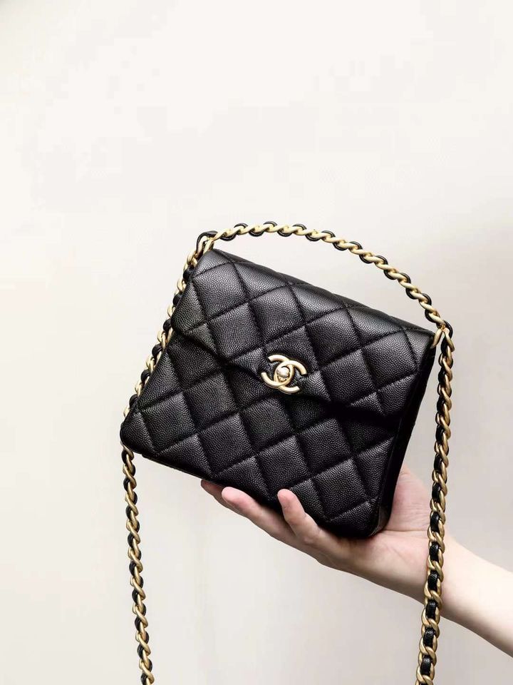 CHANEL 24S 31 RUE CAMBON 手柄口蓋包 1