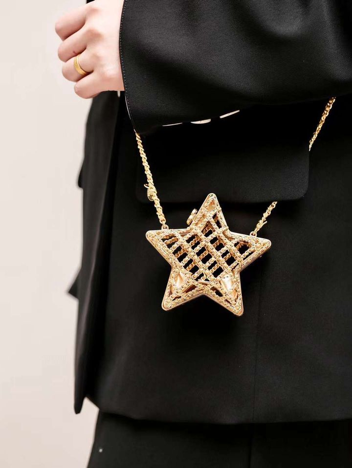 CHANEL 金屬星星晚宴包:小廢包 金色