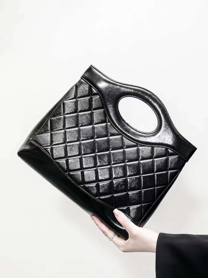 CHANEL 31 BAG 豎版小號 油蠟羊皮經典側背包 2